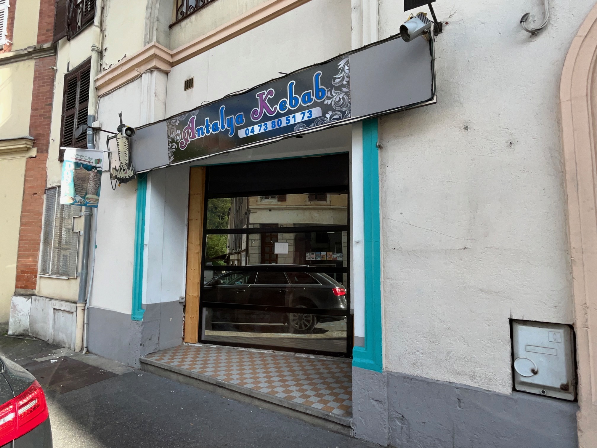 Local commercial de 58 m² à louer – Thiers / REF4348