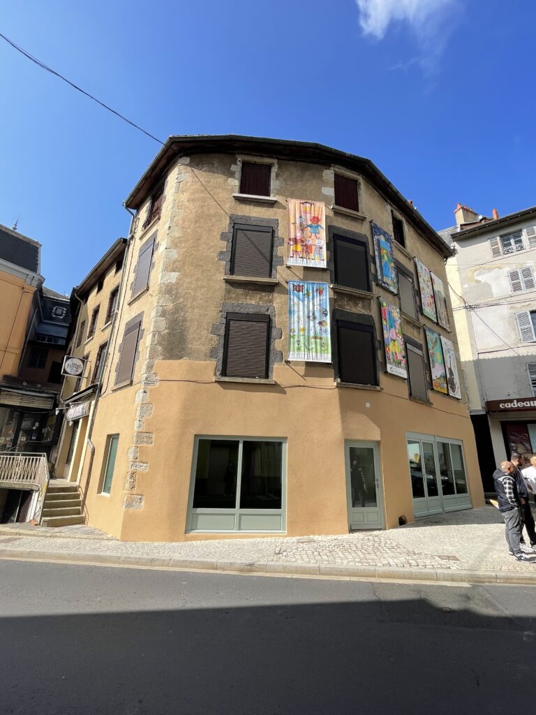Belle opportunité commerciale en cœur de ville – Thiers / REF4388